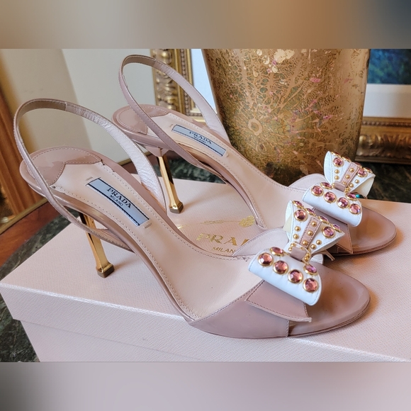 $900 NIB PRADA VERNICE NUDE LEATHER PINK CRYSTAL BOW GOLD HIGH HEEL SANDAL 9.5 - Picture 13 of 15